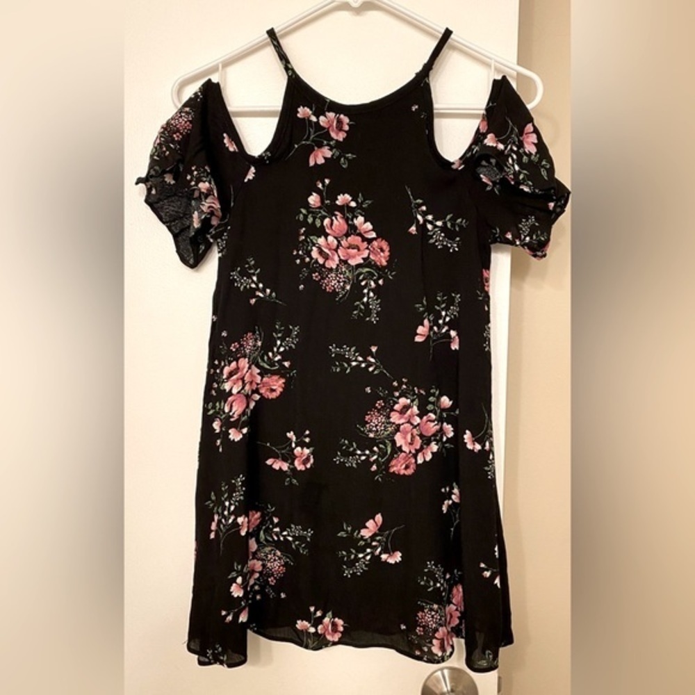 Aqua Girls' Cold-Shoulder Floral Dress, Big Kid Size Small